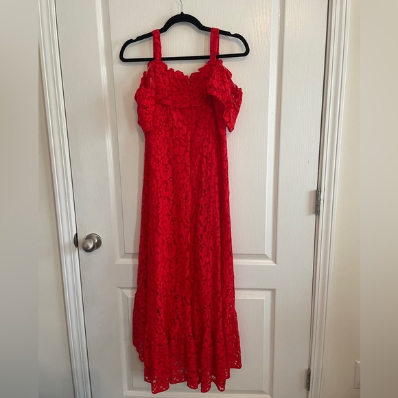 BCBG Lace Dress 💃🏼 - Picture 4 of 5